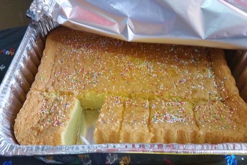 Eksi Koekoe ( Surinaamse eiercake)