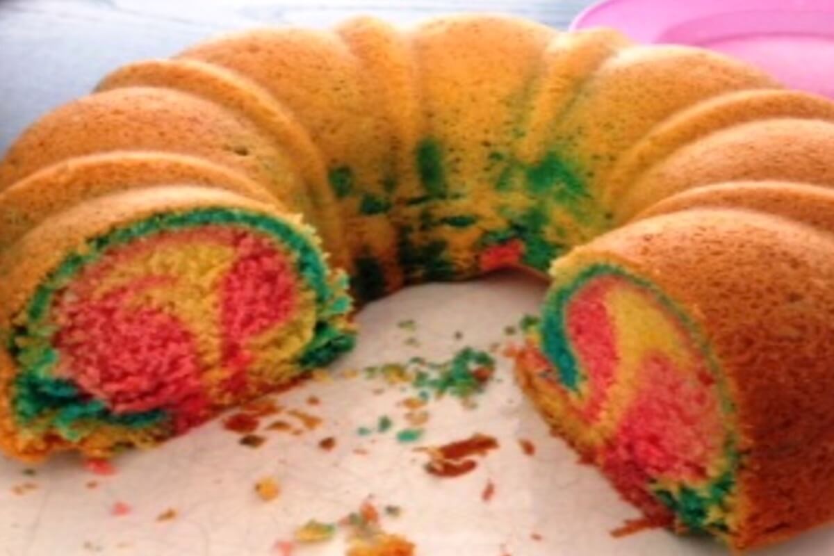 Gekleurde cake